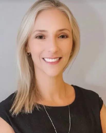 Dra. Camila Canhas, dentista da Qualidente na Vila Prudente